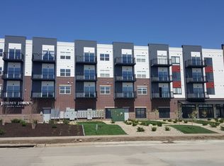 21 Jefferson St APT 202, Waterloo, IA 50701
