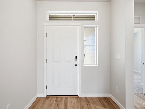 2nd image of 13665 Inman Ct