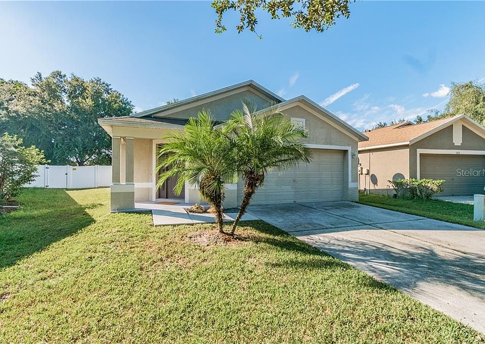 1st image of 18176 Canal Pointe St