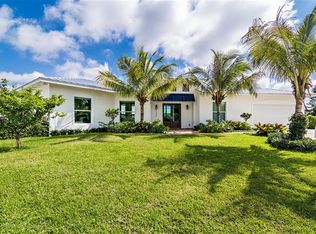 6600 Pine Tree Cir, Lake Clarke Shores, FL 33406