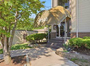 10840 Rockford Rd APT 309, Plymouth, MN 55442
