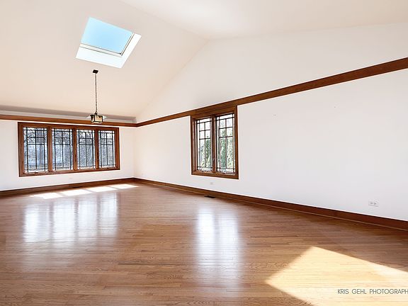 4th image of 2335 Lake Ave