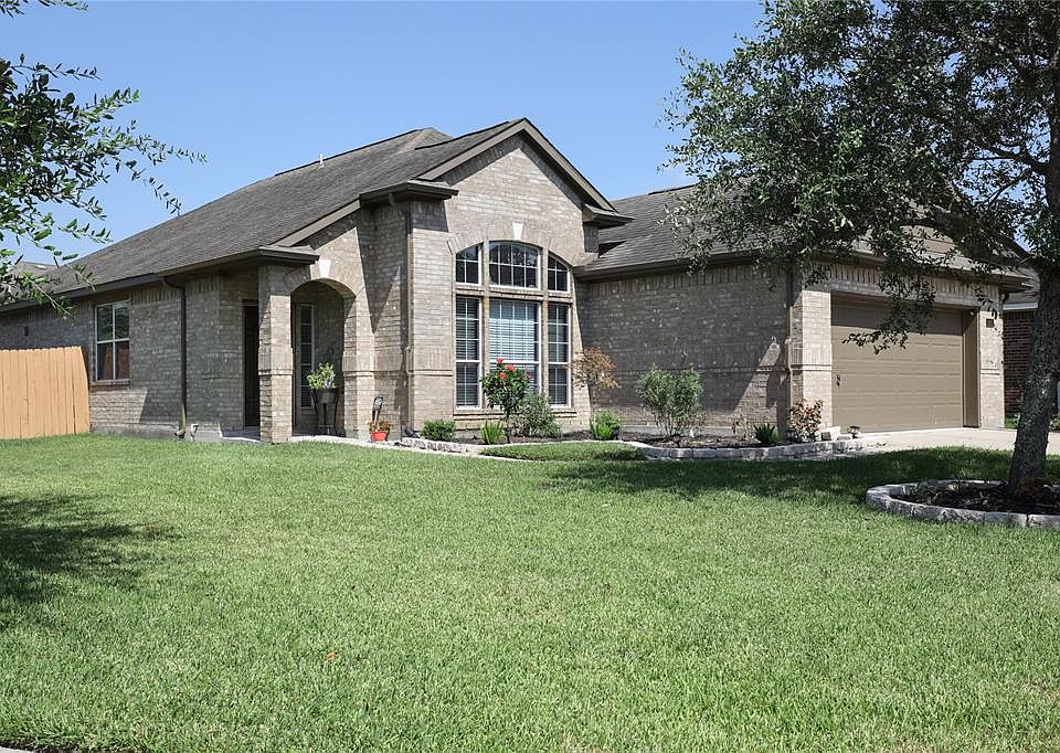 1st image of 1249 Salerno Ct