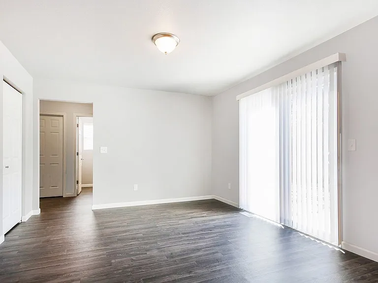 7532 Bramling Dr — Photo 8