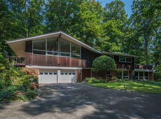 107 Sea Cove Rd, Northport, NY 11768