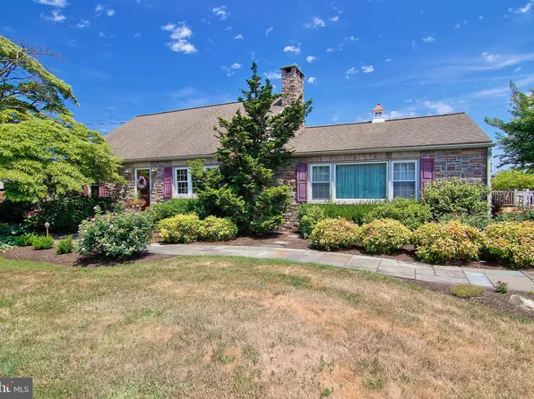 180 Yocom Rd, Douglassville, PA 19518