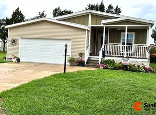 633 Pine Brook Cir, Lady Lake, FL 32159