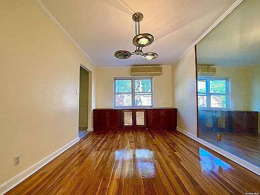 3rd image of 5305 207th St