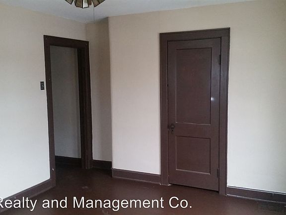 2nd image of 603 W 6th Ave #B