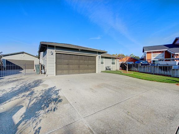 4th image of 1404 Donner Court