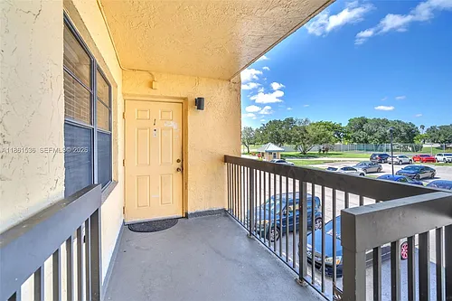 6575 W Oakland Park Blvd #218 Photo 1
