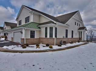 1906 Robinson Close, Moosic, PA 18507