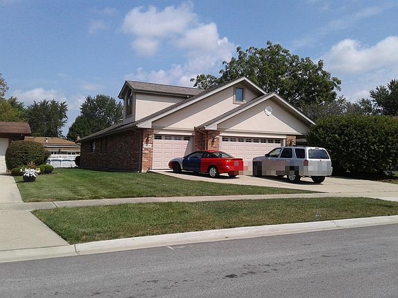 3rd image of 8608 Golfview Dr
