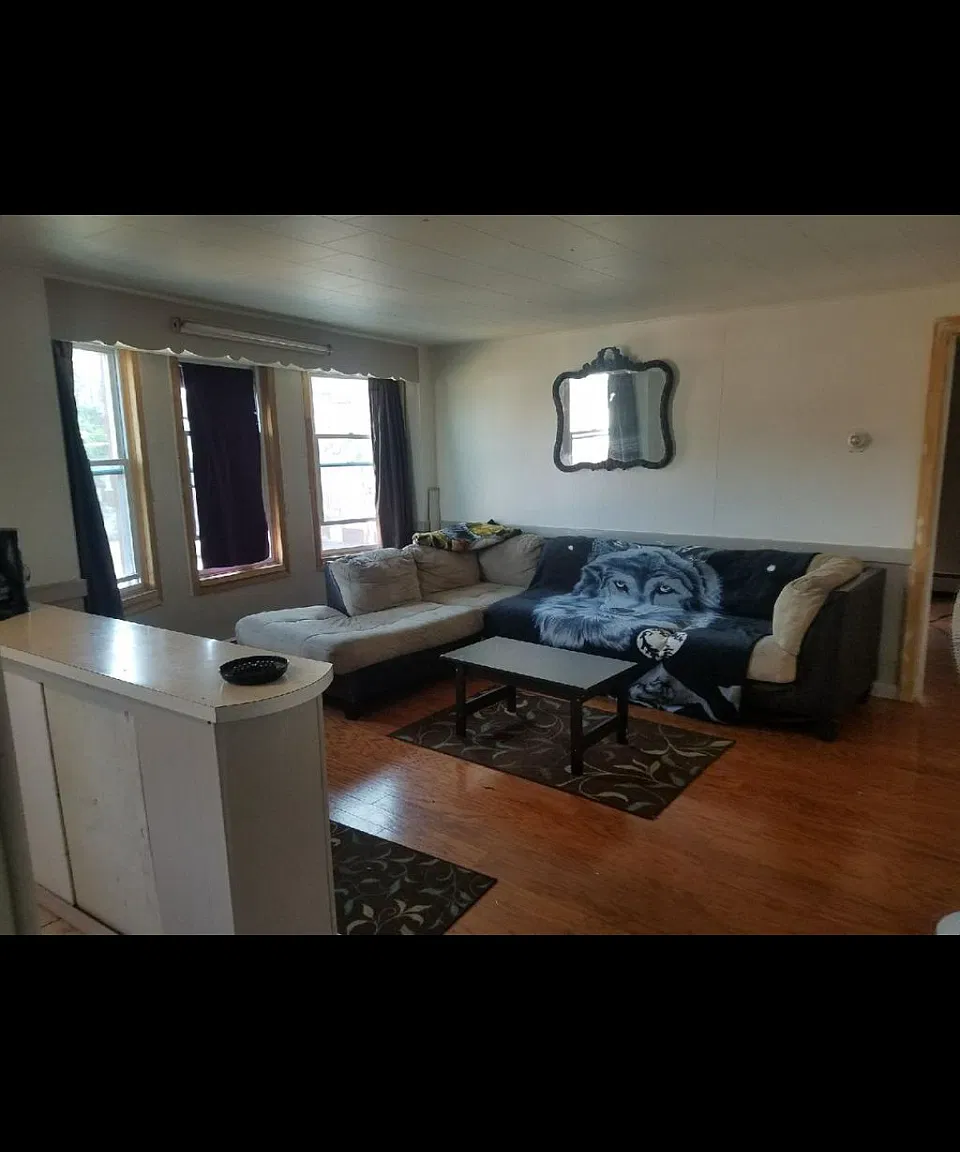 1 bed, 1000 sqft, $900 — Photo 2