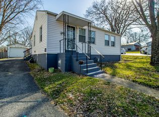 30 W 20th St, Paris, KY 40361