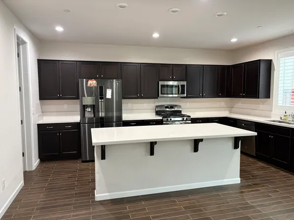 1928 Water Lily Dr, Lathrop, CA 95330