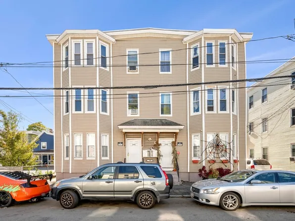 246-254 Salem St, Lawrence, MA 01843