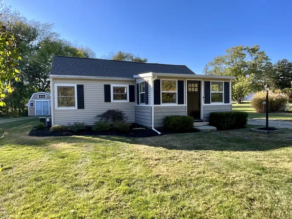 2376 58th St, Fennville, MI 49408