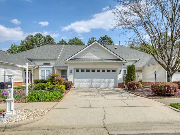 438 Sawgrass Hill Ct, Cary, NC 27519