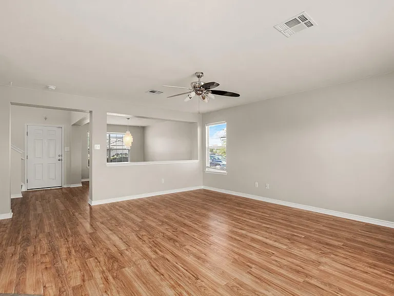 219 Brown St — Photo 6