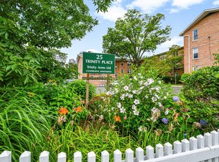 25 Trinity Pl APT 2E, New Rochelle, NY 10805