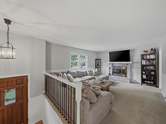 4th image of 5503 Perry Ave