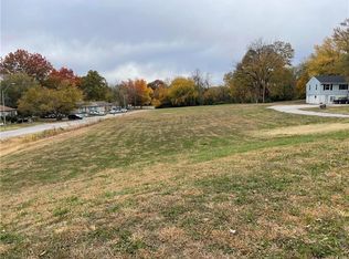 9250 Blue Ridge Blvd, Kansas City, MO 64138