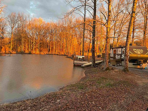 5th image of 8423 Centennial Rd