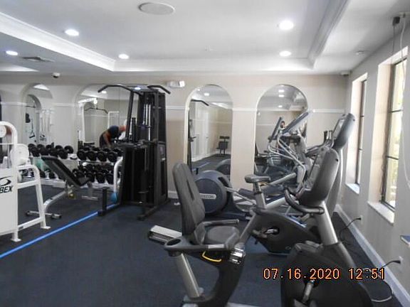 5th image of 720 S Sapodilla Ave APT 214
