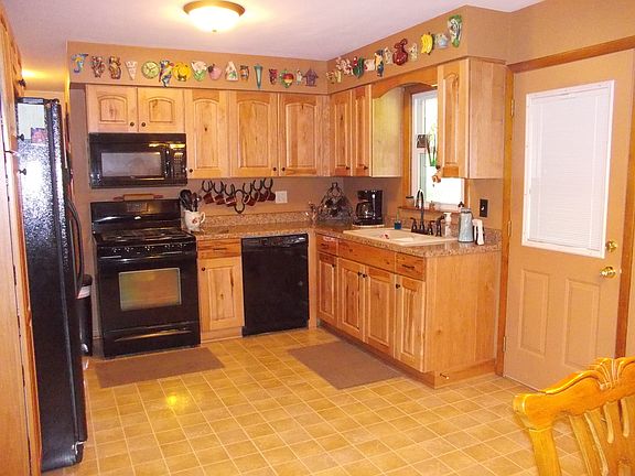 3rd image of 2908 Sierra Dr