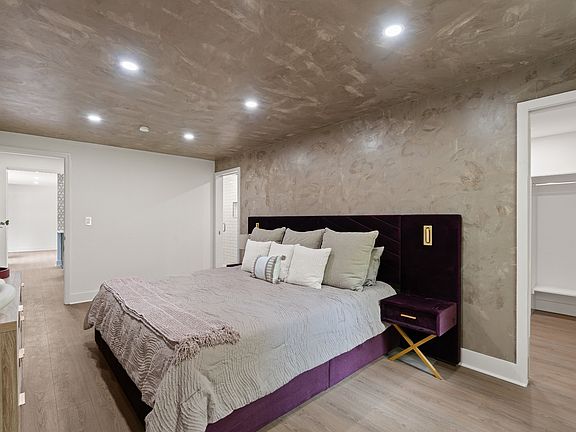 5th image of 515 Catalina Dr