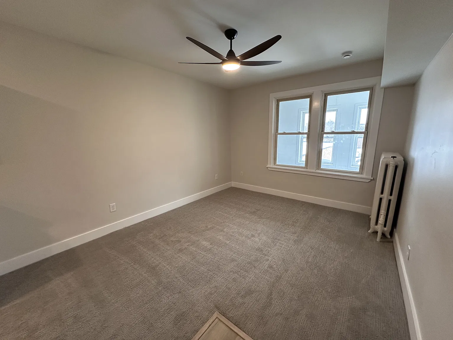 Studio, 410 sqft, $1,645 — Photo 2