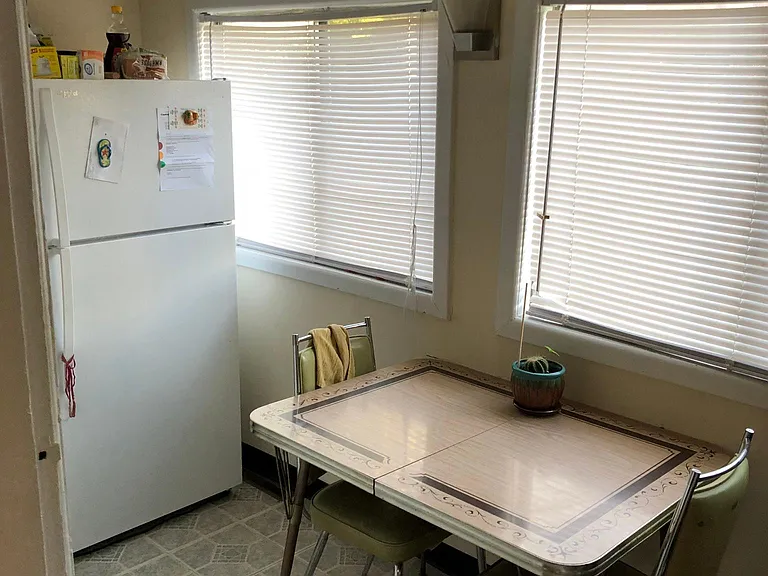 411 Walnut Ave SW #1 — Photo 7