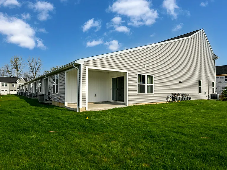 1838 Shank Dr — Photo 42