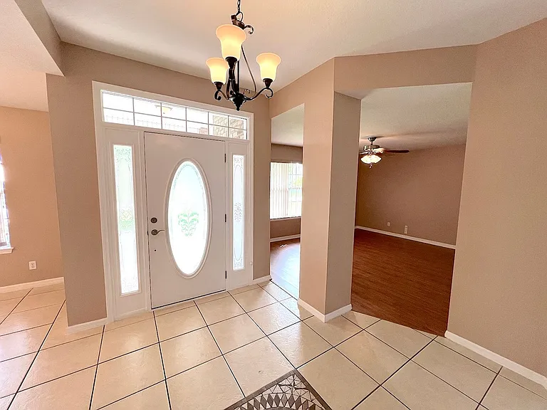 70 Pheasant Dr — Photo 5