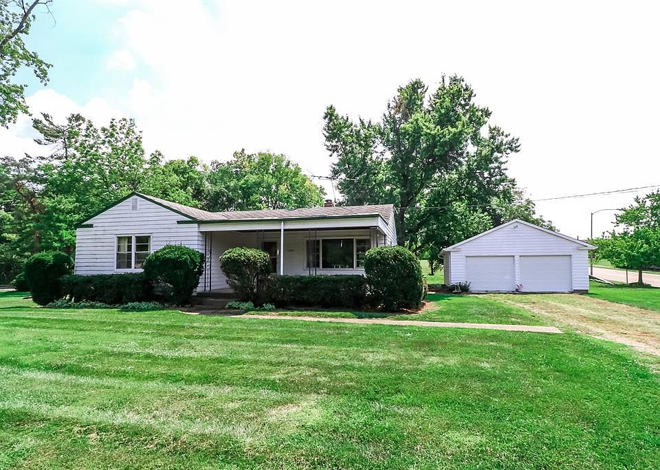 1st image of 335 Glensprings Dr