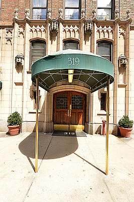 Sold by Corcoran | media 6