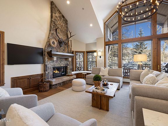 2nd image of 63 Avondale Ln #R1