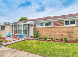 2100 Brummel St, Evanston, IL 60202