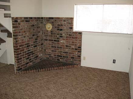 2nd image of 412 N Ivy St APT 1D