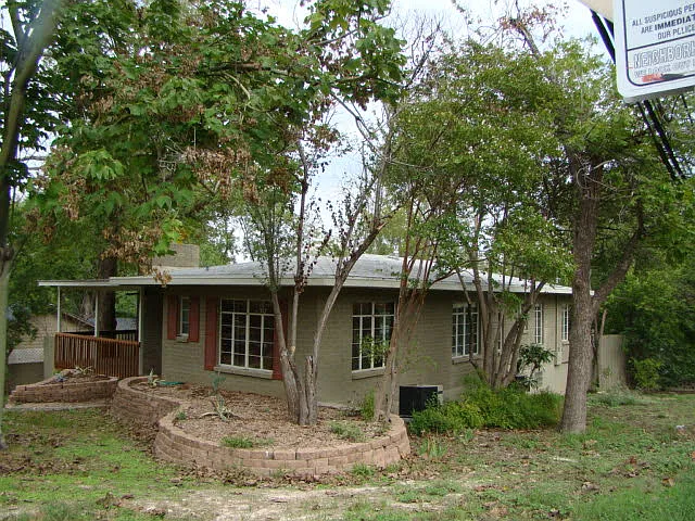 Building Photo - 3809 Cherrywood Rd