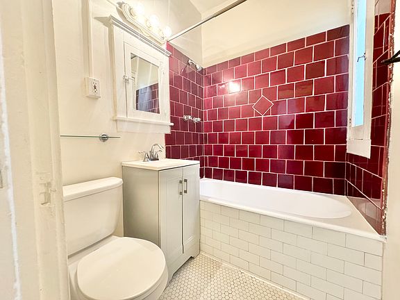 4th image of 532 S Coronado St #402A
