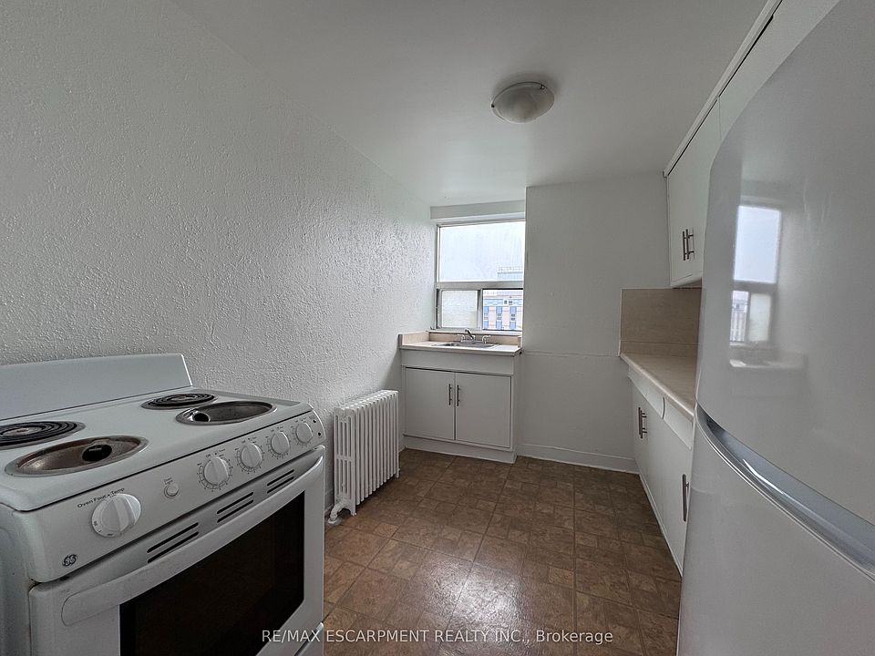 1st image of 325A James St S #405