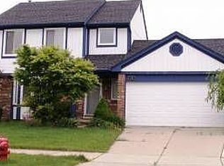 320 Princeton St, Canton, MI 48188