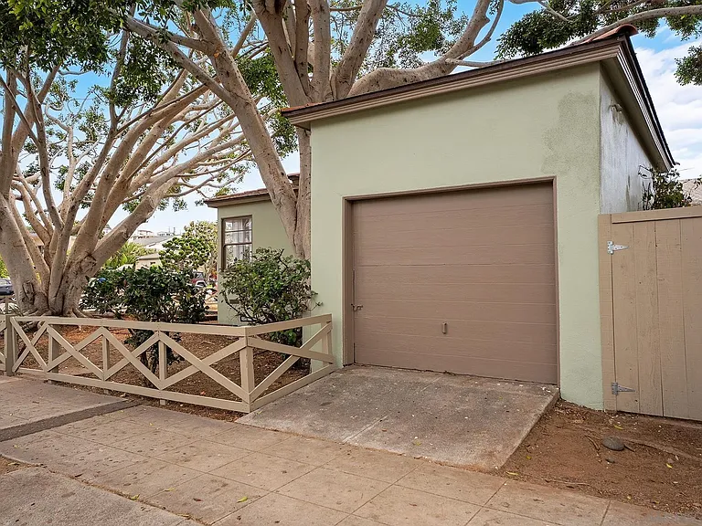 1537 Sunset Cliffs Blvd — Photo 19