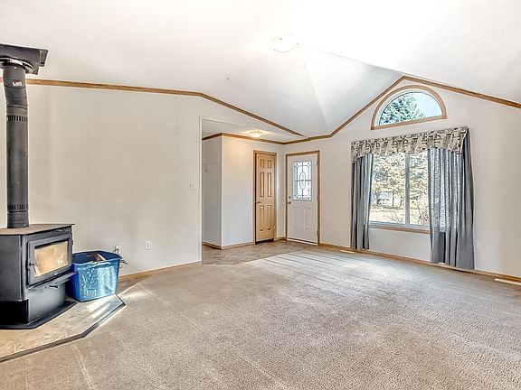 4th image of 453020 Range Rd #274