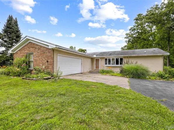 7109 Maple Dale Rd, Jackson, MI 49201