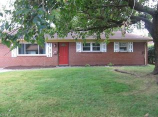 5005 Paine Ln, Virginia Beach, VA 23455
