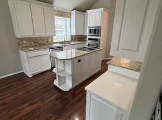 1808 Hawks Lndg, Edmond, OK 73003