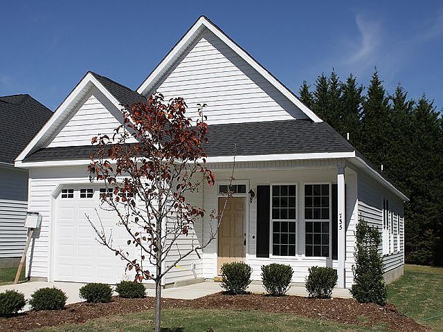 2nd image of 735 Barlang Cir